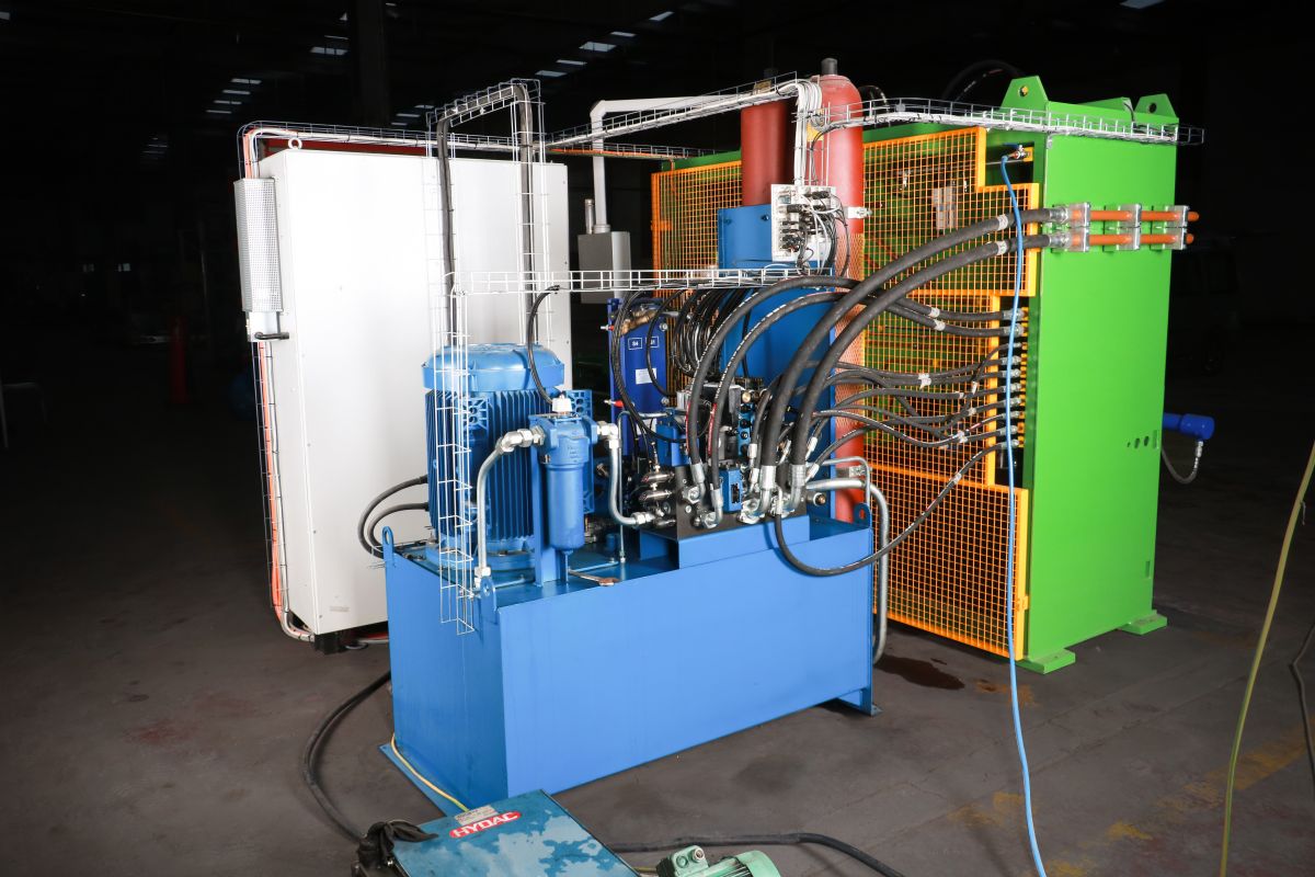 Automotive Scissor Eye Folding Machine